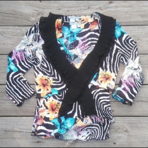 Alberto Makali Tops - 2 Piece Alberto Makali Vintage Top Set